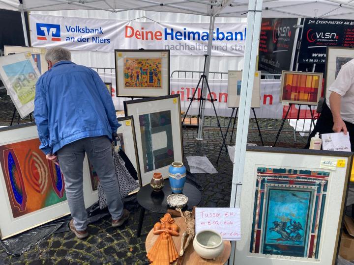 foto kunstmarkt Goch kraam gemeente